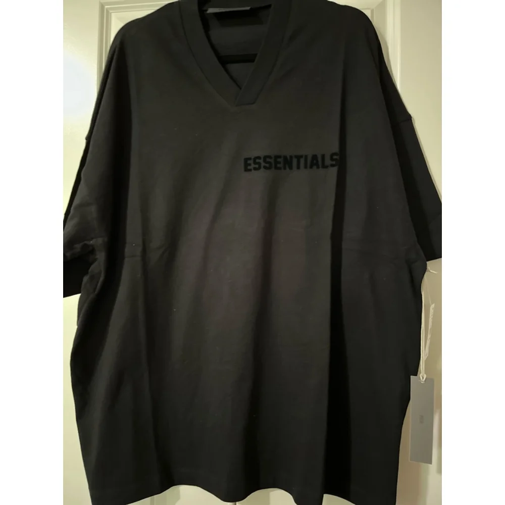 NWT Men's Fear of God Essentials T-Shirt Medium or Large Black V-Neck - Picture 2 of 8